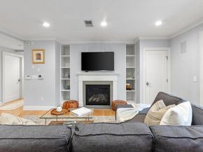 881 E 2nd 7, Boston MA 02127