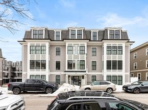 881 E 2nd 7, Boston MA 02127