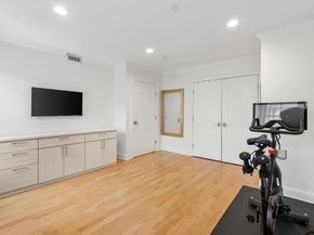 881 E 2nd 7, Boston MA 02127