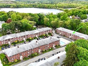 31 Arlington Rd 6, Woburn MA 01801