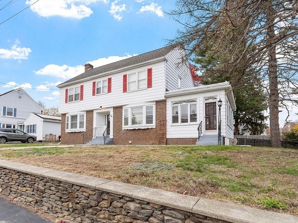 24 Berkshire St, Fitchburg MA 01420