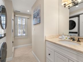 70 Jericho Rd 70, Weston MA 02493