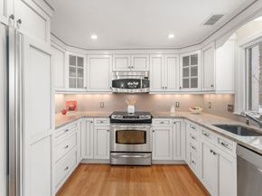 70 Jericho Rd 70, Weston MA 02493