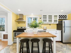 49 Spruce St, Winchester MA 01890