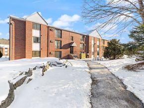 390 Great Rd B16, Acton MA 01720