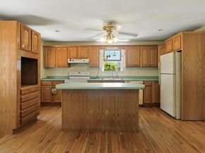 14 Doris Dr, Abington MA 02351