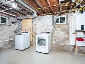 82 Blue Hill Ave, Milton MA 02186