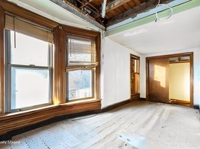 5 Marshfield St, Gloucester MA 01930