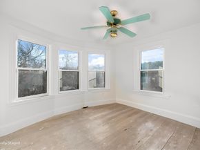 5 Marshfield St, Gloucester MA 01930