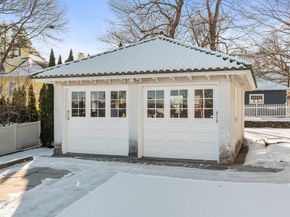 19 Kenilworth Road, Worcester MA 01602