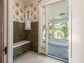 19 Kenilworth Road, Worcester MA 01602