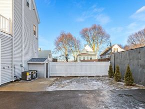 7 Bennett St 1, Medford MA 02155