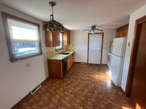 42 Pratt St, Brockton MA 02302