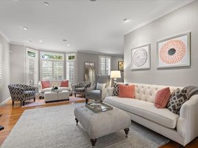 923 Lagrange St 923, Boston MA 02132