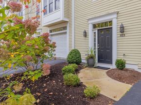 923 Lagrange St 923, Boston MA 02132