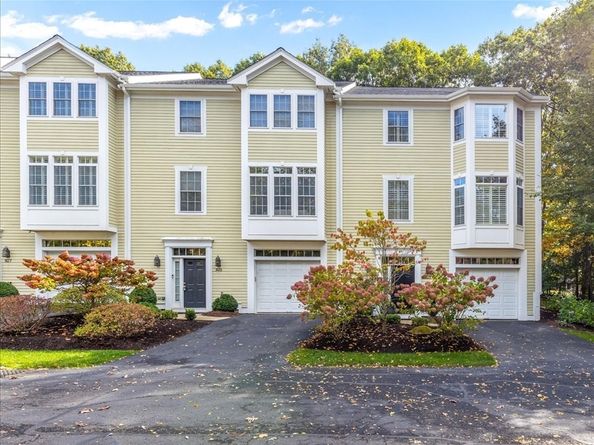 923 Lagrange St 923, Boston MA 02132