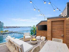 300 Pier 4 Blvd PHR, Boston MA 02110