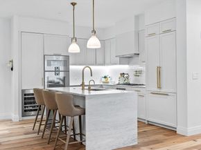 300 Pier 4 Blvd PHR, Boston MA 02110