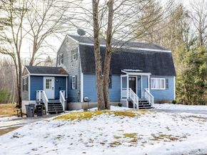 28 Holly Drive, Gardner MA 01440