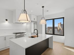 238 Webster St 6, Boston MA 02128