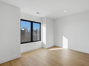 238 Webster St 6, Boston MA 02128