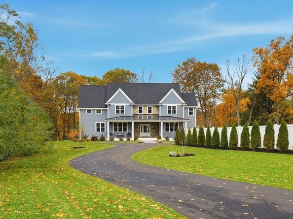 4 Chatham Lane, Danvers MA 01923