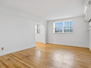 56 Elm St 2, Worcester MA 01609