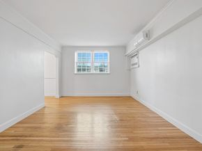 56 Elm St 2, Worcester MA 01609