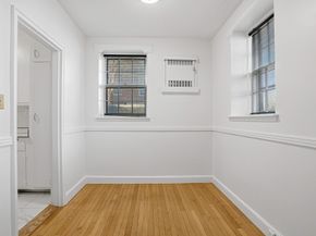 56 Elm St 2, Worcester MA 01609