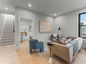 106 Moore 8, Boston MA 02128