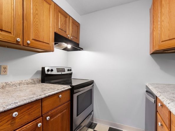 180 Main St D80, Bridgewater MA 02324