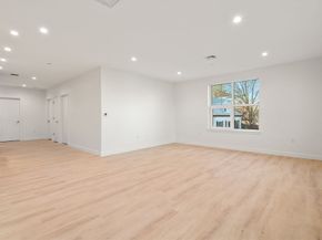 1151 Walnut 201, Newton MA 02461