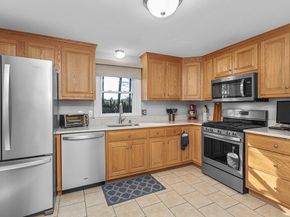 9 Sharon Ave, Norfolk MA 02056