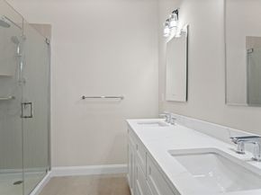 18 Talbot Lane 18, Reading MA 01867