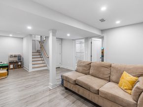 638 Webster St 638, Needham MA 02492