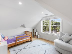 638 Webster St 638, Needham MA 02492