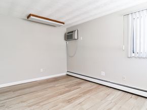 38 Bradford Road, Framingham MA 01701