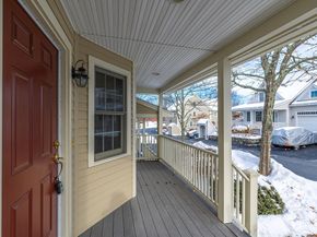 10 Charnstaff Ln 504, Billerica MA 01821