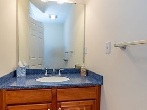 10 Charnstaff Ln 504, Billerica MA 01821