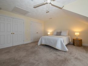 10 Charnstaff Ln 504, Billerica MA 01821