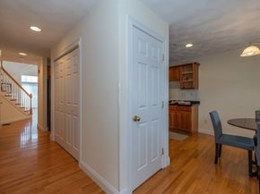 10 Charnstaff Ln 504, Billerica MA 01821