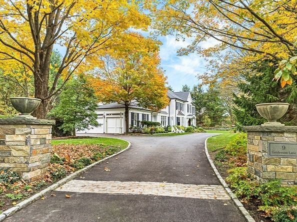 9 Sanderson Ln, Weston MA 02493