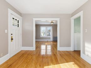 143 Commonwealth Ave, Worcester MA 01604