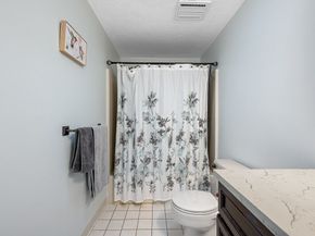 182 Weatherstone Drive 182, Worcester MA 01604