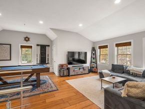 9 Bellevue Rd 9, Natick MA 01760