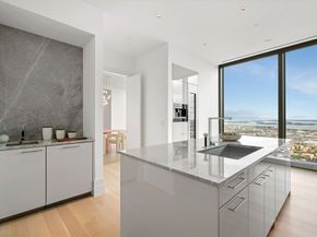 1 Dalton St 5802, Boston MA 02199