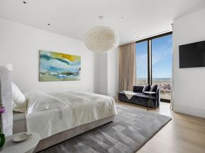 1 Dalton St 5802, Boston MA 02199