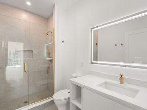 16 Stearns Rd 106, Wellesley MA 02482