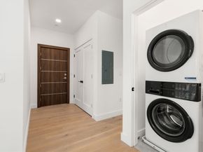 16 Stearns Rd 106, Wellesley MA 02482