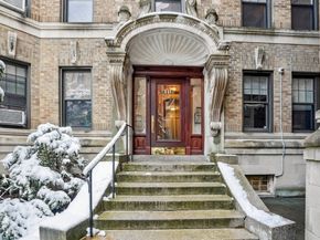 116 Riverway 18, Boston MA 02215